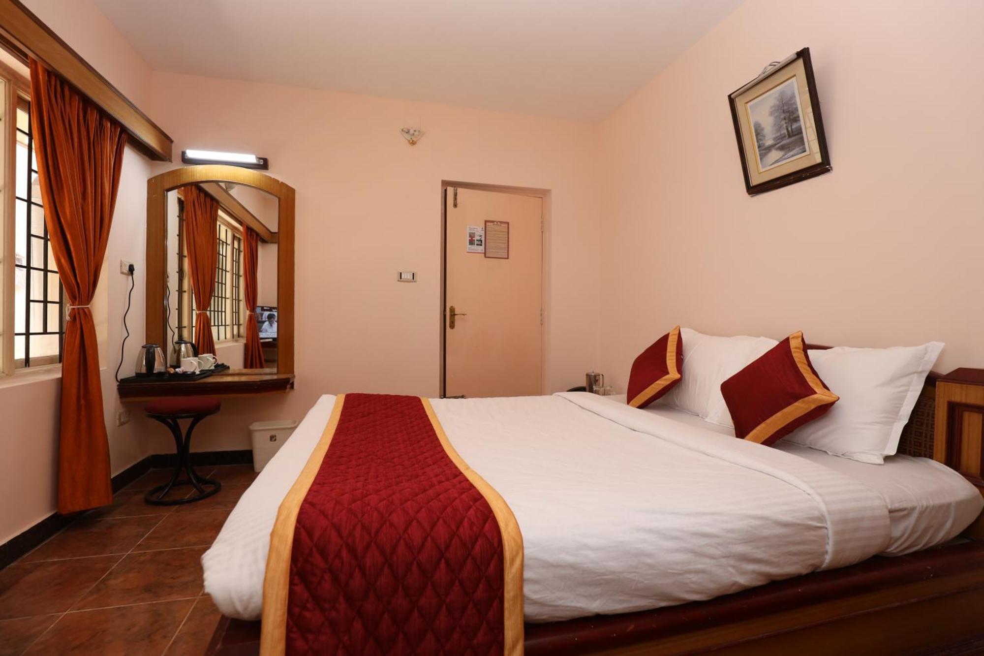 Hotel Silver Oak Ooty Eksteriør billede
